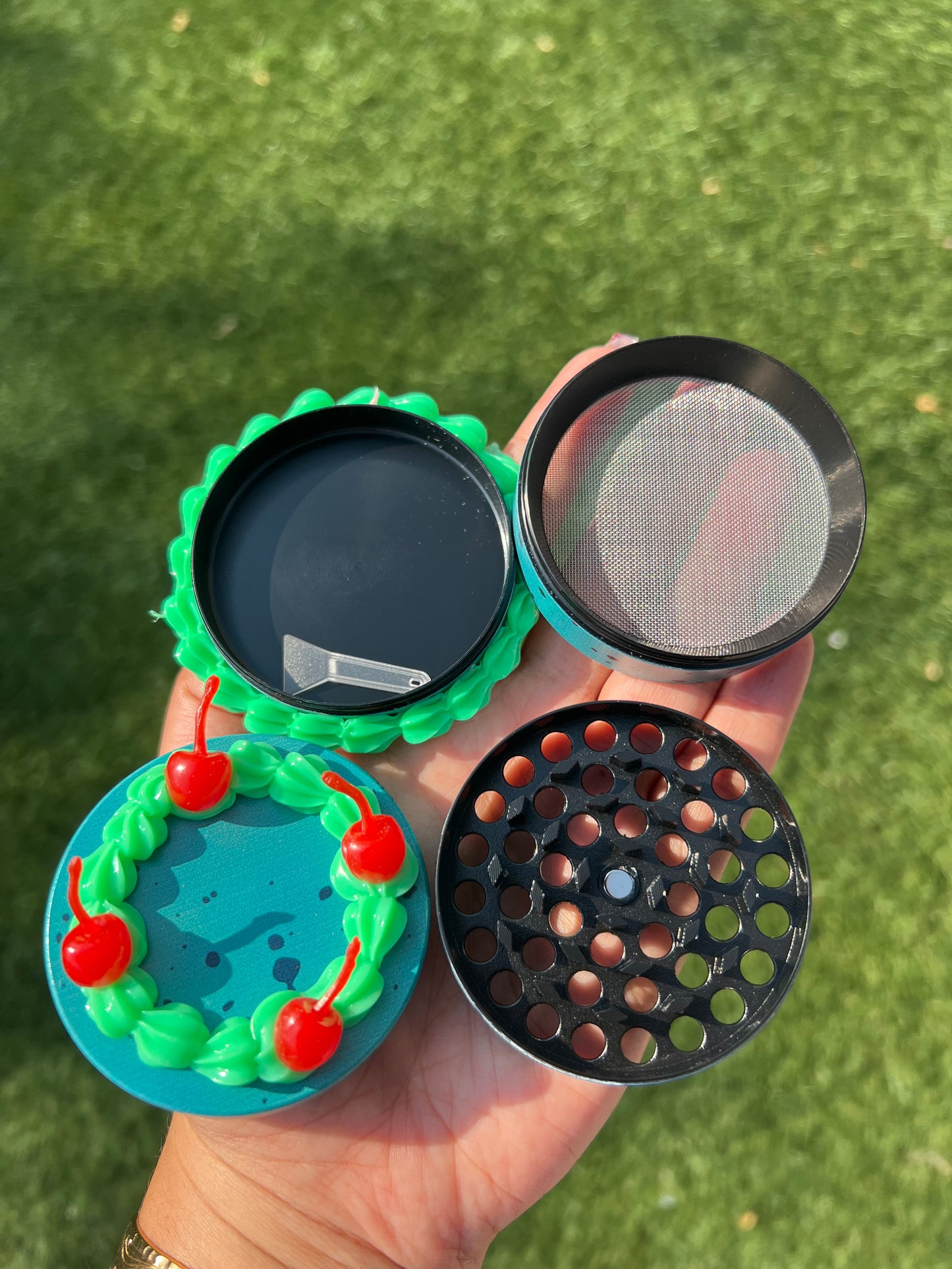 Cake Grinder 3D Accented